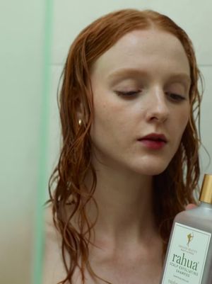 Video post by @RahuaBeauty on Facebook