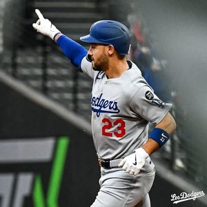 Image post by @losdodgers on Instagram