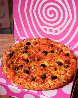 Image post by @blondies_pizza on Instagram