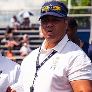 Image post by @navyfb on Instagram