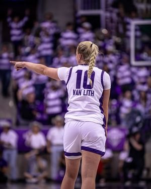 Image post by @haileyvanlith on Instagram