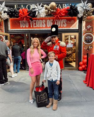 Image post by @downtownchicmoms on Instagram