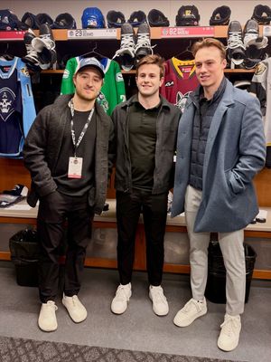 Image post by @chicagowolves on Instagram