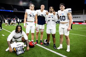 Image post by @UIWFootball on Twitter