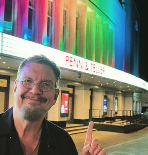 Image post by @pennandtellerlive on Instagram