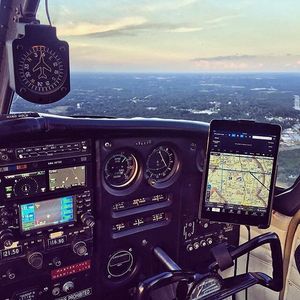 Image post by @foreflight on Instagram