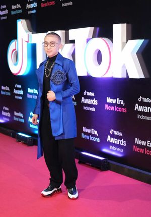Video post by @budiputrahair on TikTok