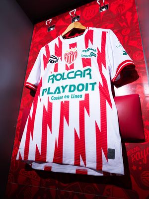 Image post by @clubnecaxa on Instagram