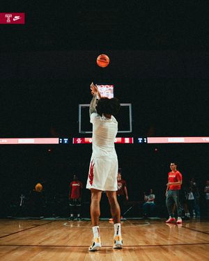 Image post by @tumbbhoops on Instagram