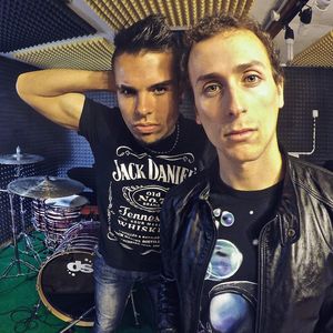 Image post by @valedrums on Instagram