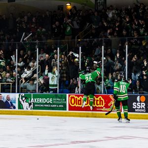 Image post by @paraidershockey on Instagram