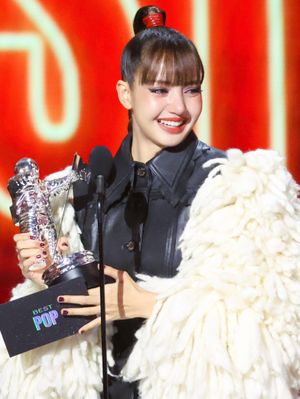 Image post by @voguetaiwan on Instagram