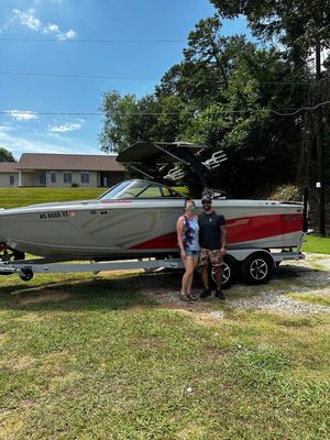 Image post by @charlotteskiboats on Facebook