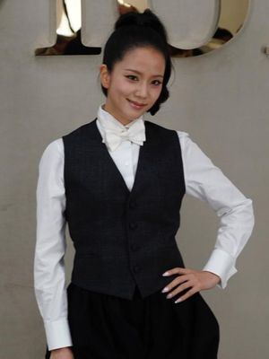 Image post by @ellemenhk on Instagram