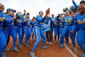 Image post by @uclasoftball on Instagram