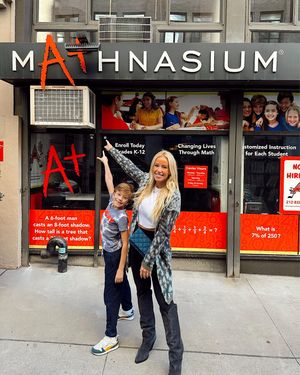 Image post by @downtownchicmoms on Instagram