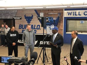 Image post by @UBAthletics on Twitter