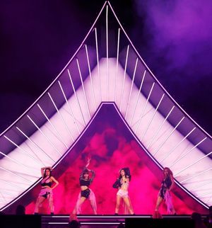 Image post by @buzzfeed on Instagram