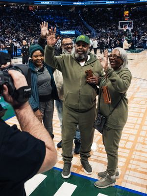 Image post by @BucksCommunity on Twitter