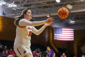 Image post by @MaristWBB on Twitter