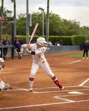 Image post by @fausoftball on Instagram