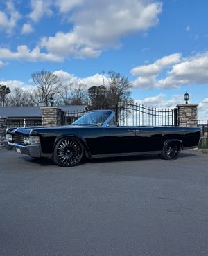 Video post by @barrettjacksontv on TikTok