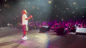 Video post by @pearlyplies1 on TikTok