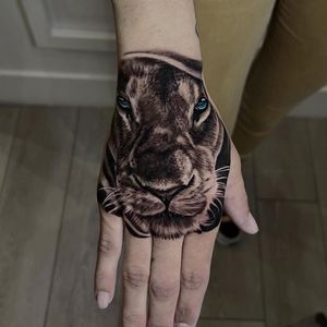 Image post by @skindesigntattoos on Instagram