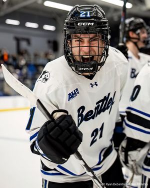 Image post by @ncaaicehockey on Instagram