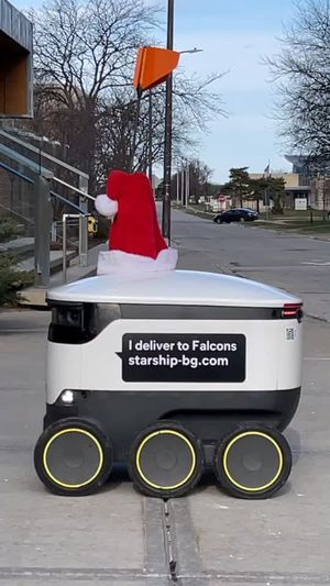 Video post by @starshiprobots on TikTok