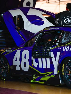 Image post by @teamhendrick on Instagram