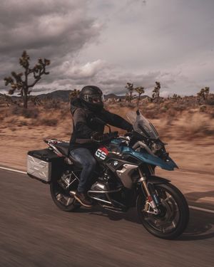 Image post by @mr_valderrama on Instagram