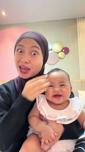 Video post by @hesfinatia on TikTok