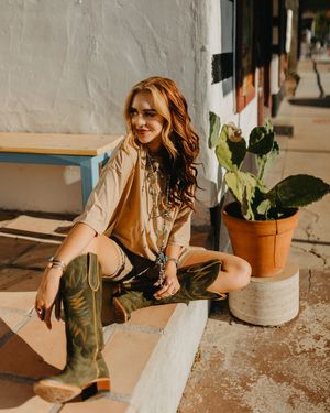 Image post by @justinboots_ on Instagram