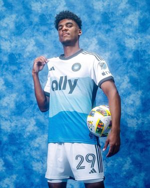 Image post by @charlottefc on Instagram