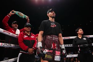 Image post by @MatchroomBoxing on Twitter