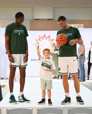 Image post by @49ersbasketball on Instagram