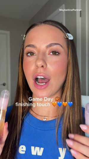 Video post by @anyaweitz on TikTok