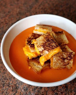 Image post by @nyfoodsharings on Instagram