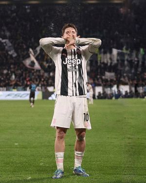 Image post by @football__hqs on Instagram