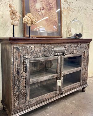 Image post by @homedesignstoremiami on Instagram