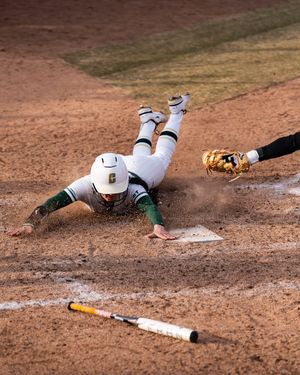 Image post by @charlotte49ers on Instagram