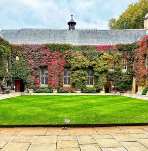 Image post by @oxford_uni on Instagram