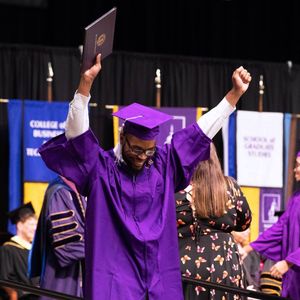 Image post by @westerniluniv on Instagram