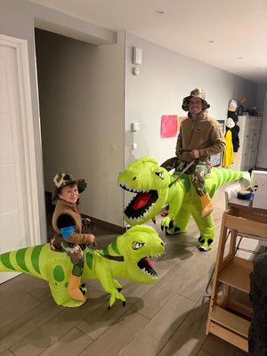 Image post by @adriensaddier on Instagram