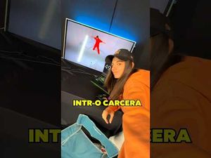 Video post by @ArianaMtz on YouTube