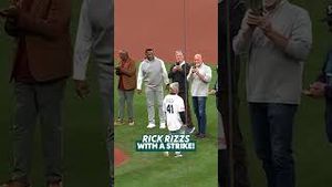 Video post by @mariners on YouTube