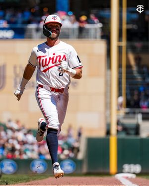 Image post by @Twins on Twitter