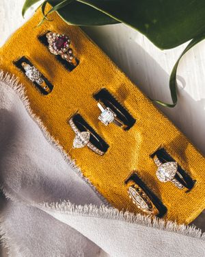 Image post by @maejeanvintage on Instagram