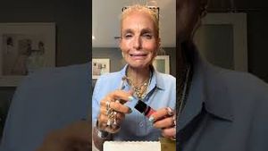 Video post by @shop.with.caroline on YouTube